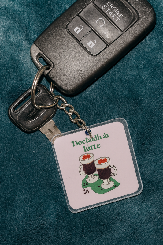 Tiocfaidh ár Látte key ring